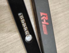 全新链条钥匙扣，带原包装盒，没用过